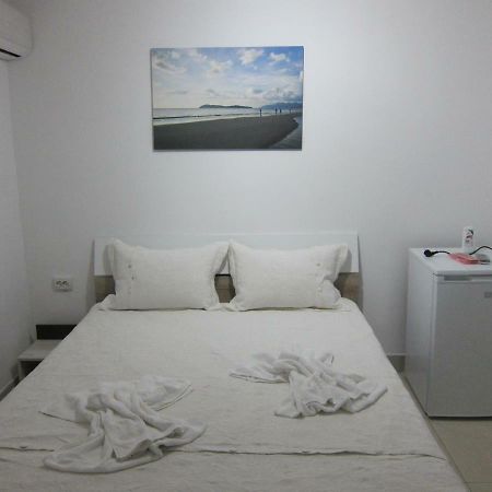 Hotel Casa Gherghisan Costinesti Zewnętrze zdjęcie